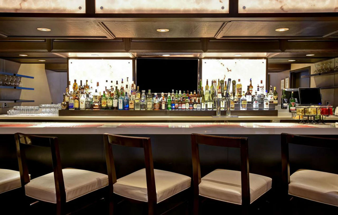 Embassy By Hilton Dulles Airport Hotel Herndon